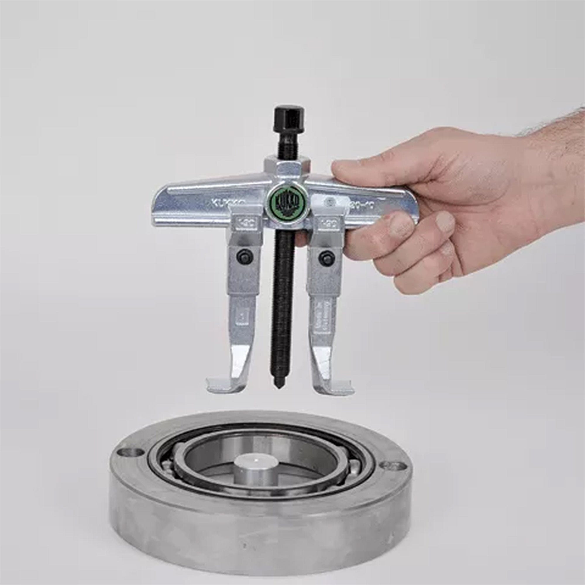 KUKKO 30203 UNIVERSAL 3JAW EXTERNAL AND INTERNAL PULLER WITH